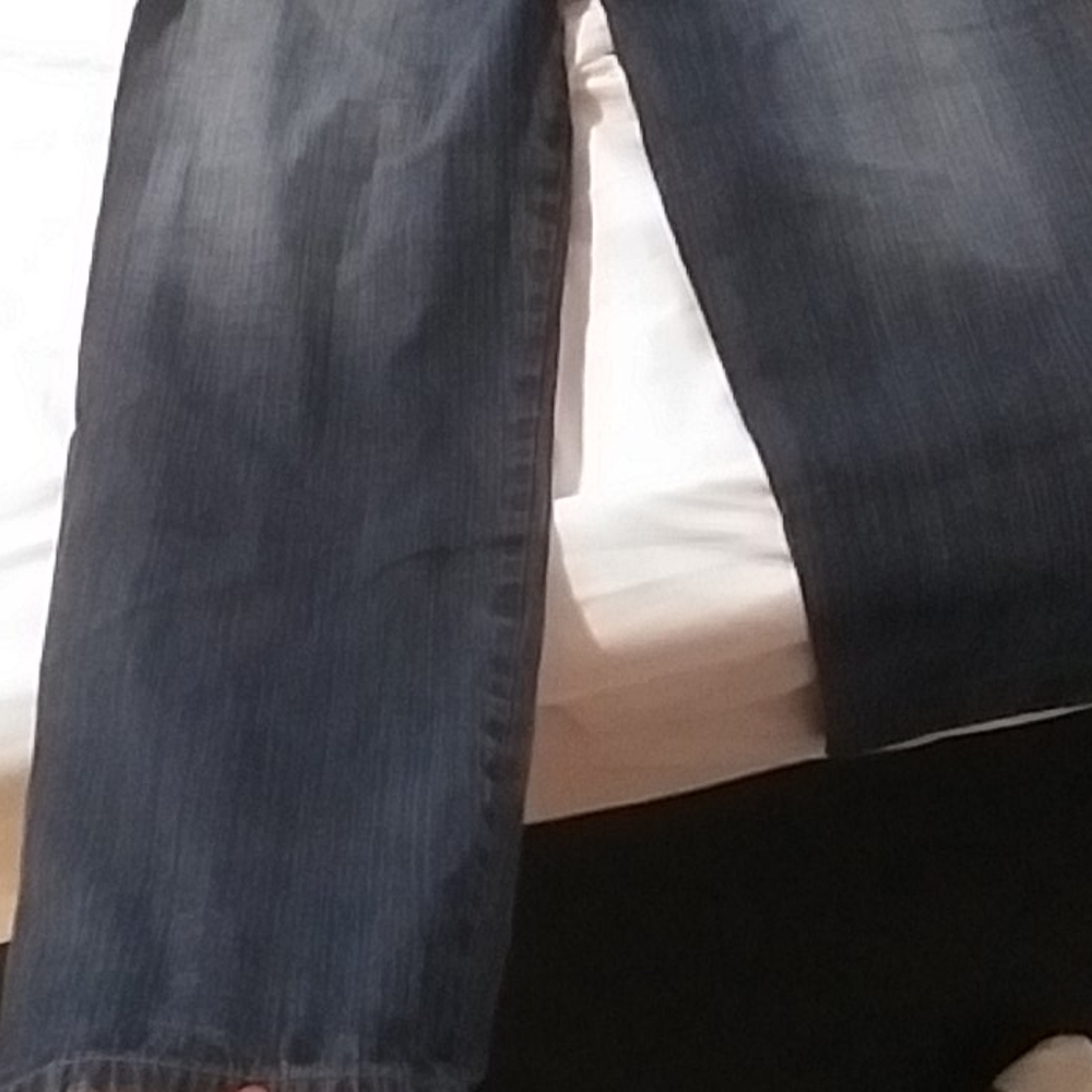 Jeans - Picture 2 of 4